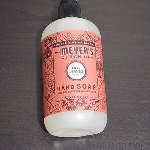 Mrs. Meyer's Clean Day Fall Leaves Hand Soap - Orange & White